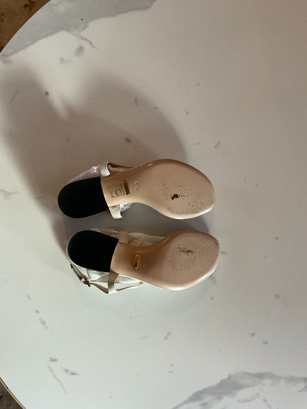 Gucci Marmont Double G thong sandals - Picture 13 of 13